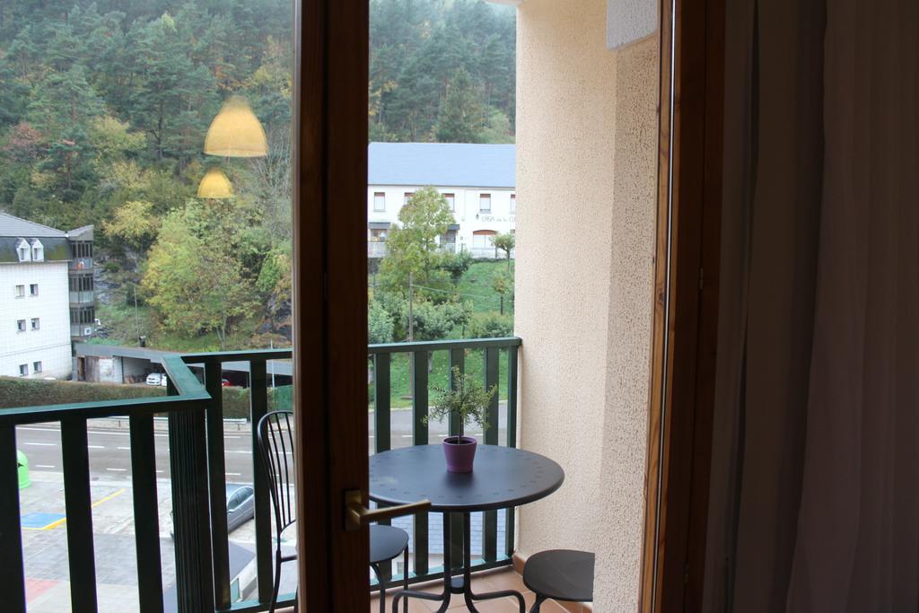 Ferienwohnung Vivienda Turistica Pirineos XXI Canfranc Zimmer foto